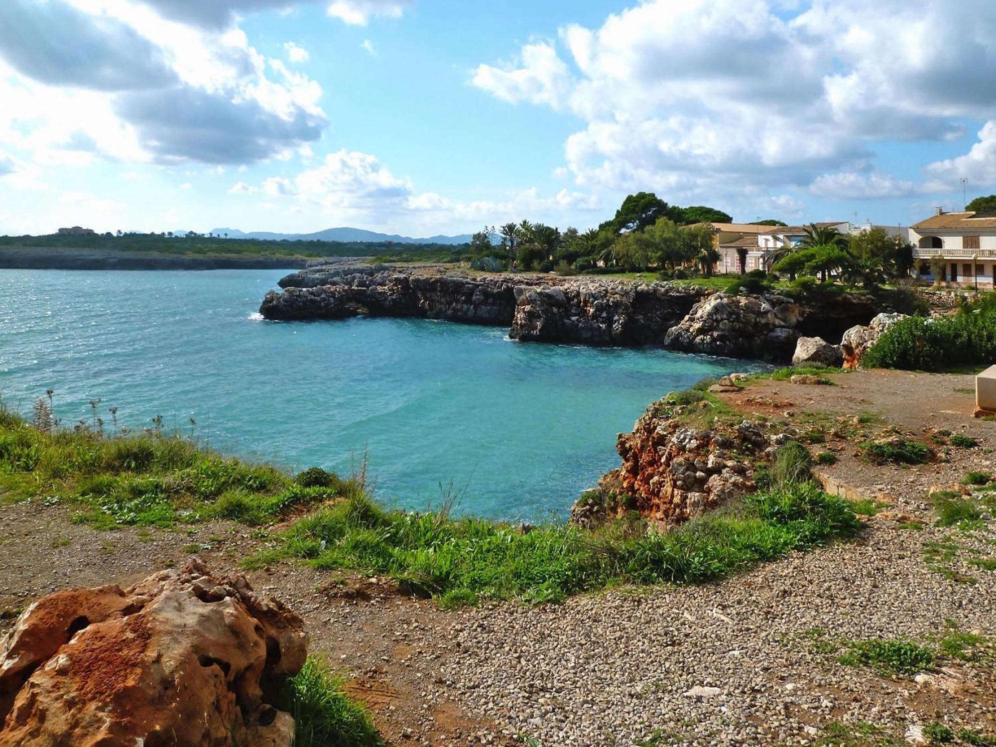 Typical Majorcan House In Illot *